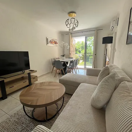 4 Pieces Entre Et Juan Les Pins *